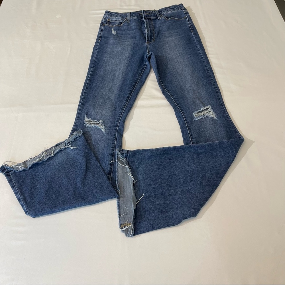 ARTICLES OF SOCIETY WOMENS JEANS ,SIZE 27 , GOOD CONDITION , PREOWNED